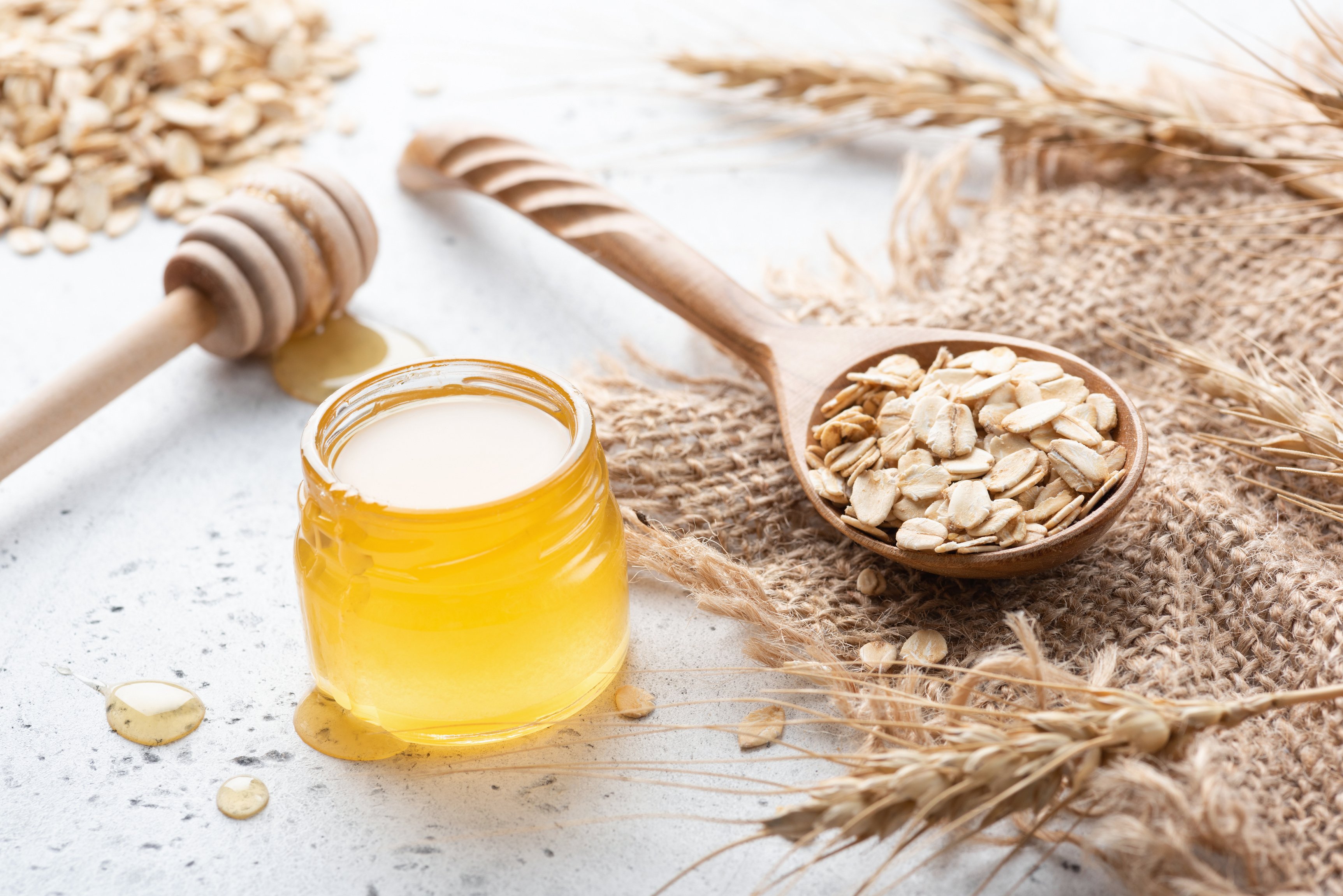 Wheat, honey and rolled oats